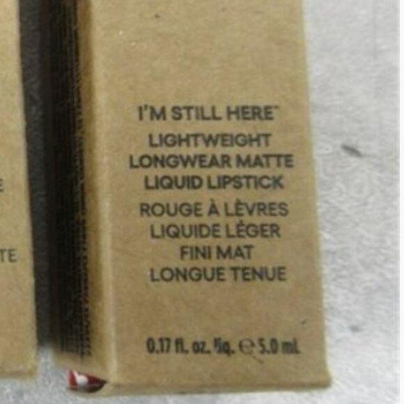 GX by Gwen Stefani “I’m Still Here” liquid lipstick in colour "Flannel" - Picture 5 of 7